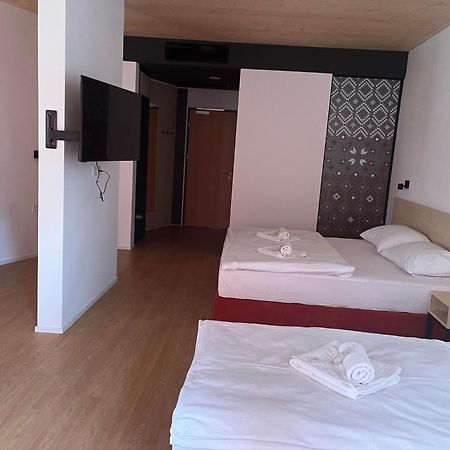 Bed And Breakfast Portal Liubliana Exterior foto