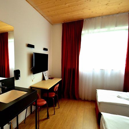 Bed And Breakfast Portal Liubliana Exterior foto